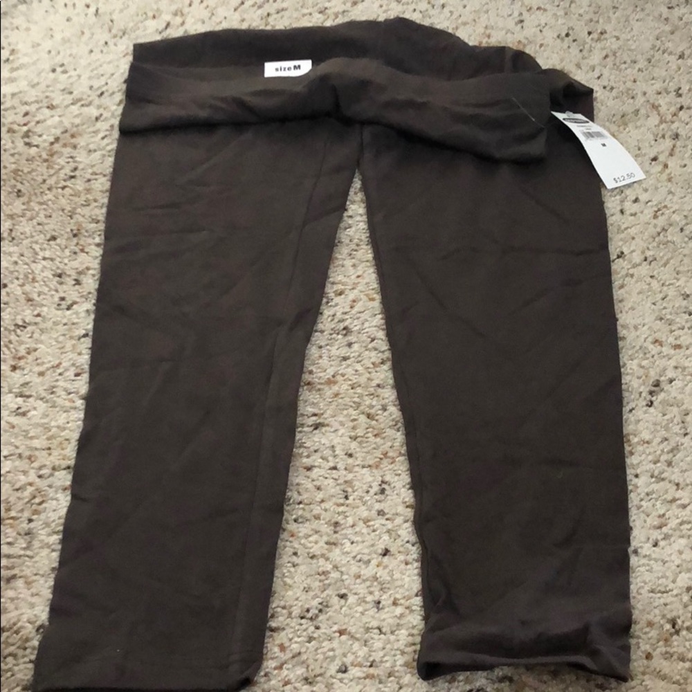 Old navy leggings brown